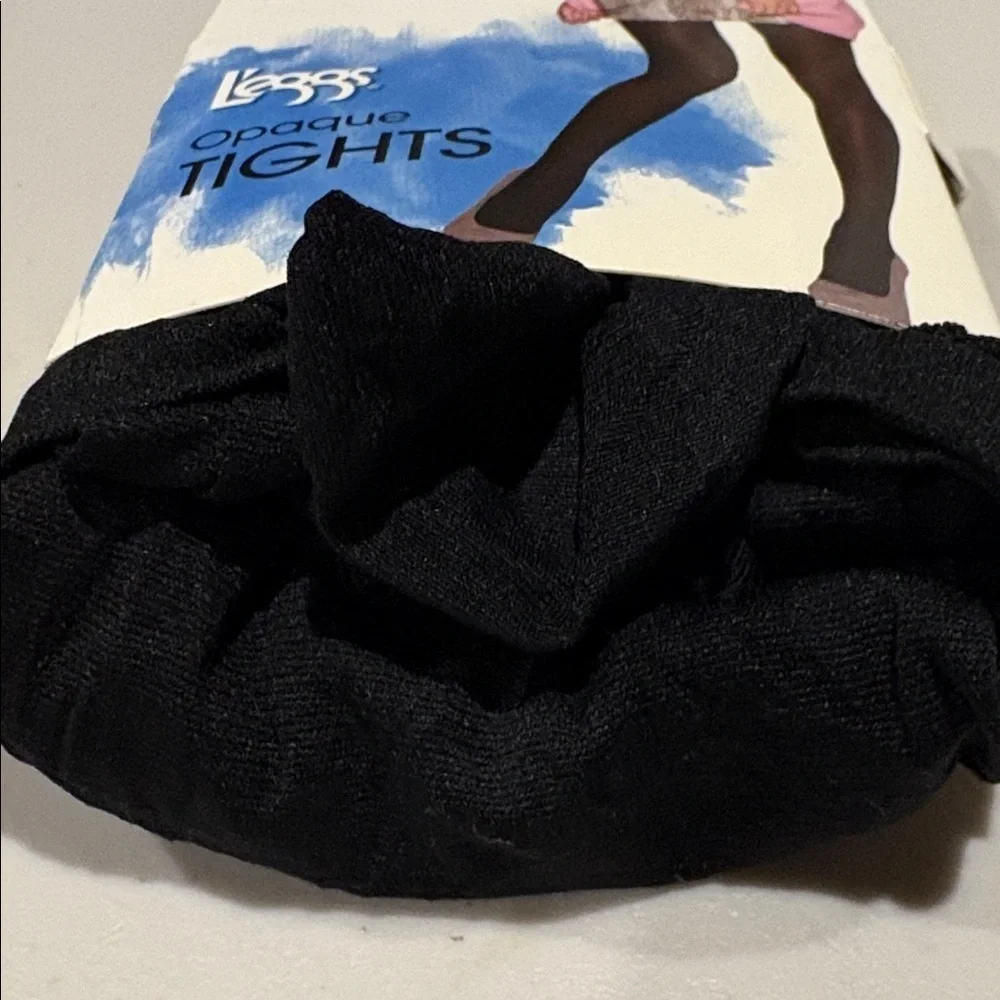 L’eggs - opaque tights. NWT.  New.  Black.  Size large